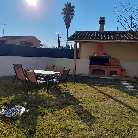 Sunny House Villa *